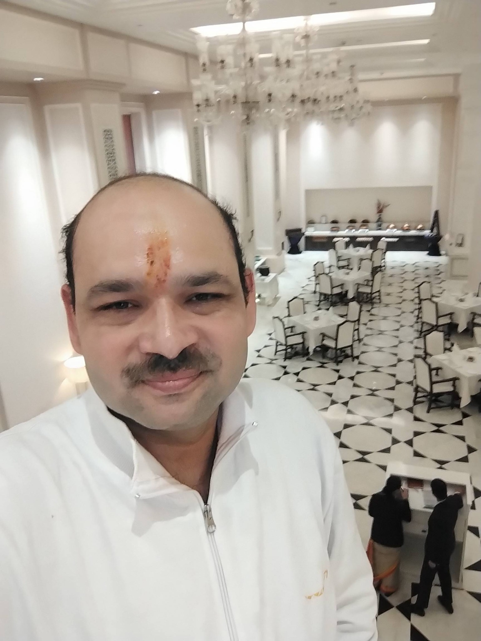 Lucknow private car booking — travel photo 3