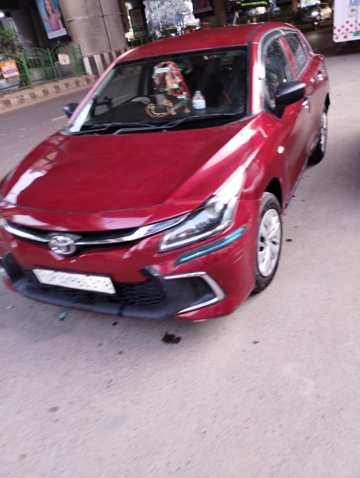 Comfortable private ride for airport drop and tours